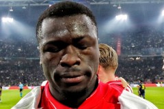 欧冠小组赛巴塞罗那2-1险胜曼联，拉什福德独造两球